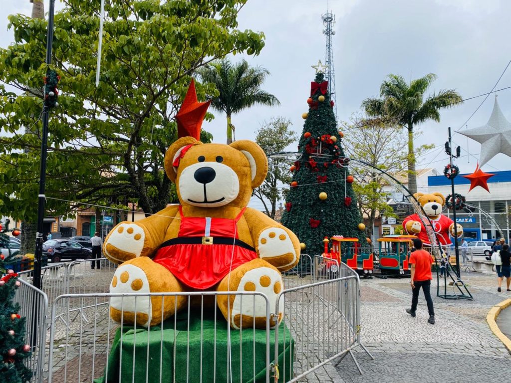 Natal Iluminado Itapecerica da Serra